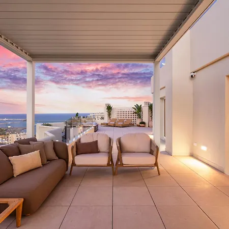 Penthouse With Pool By Costarentals - Ref 214 Apartament