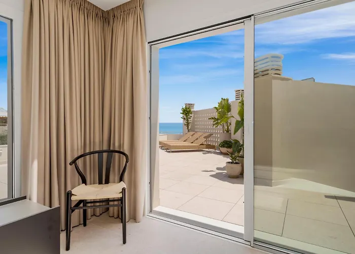 Penthouse With Pool By Costarentals - Ref 214 Apartament