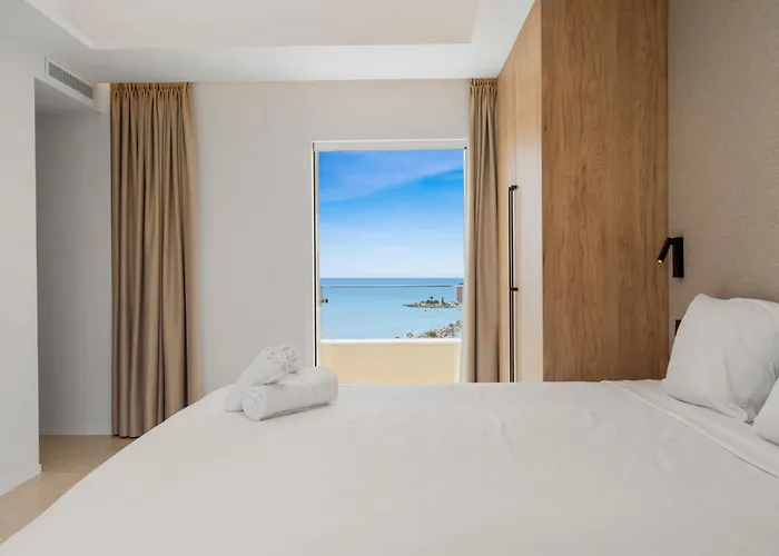 Penthouse With Pool By Costarentals - Ref 214
